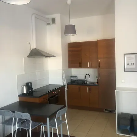 아파트 Platan 17 *